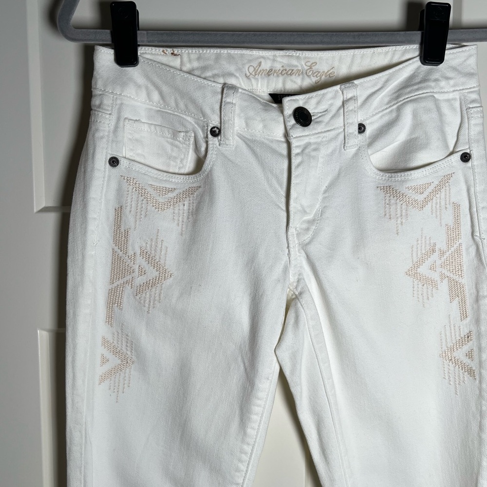 American Eagle Outfitters Embroidered Cream Skinny Jeans 2